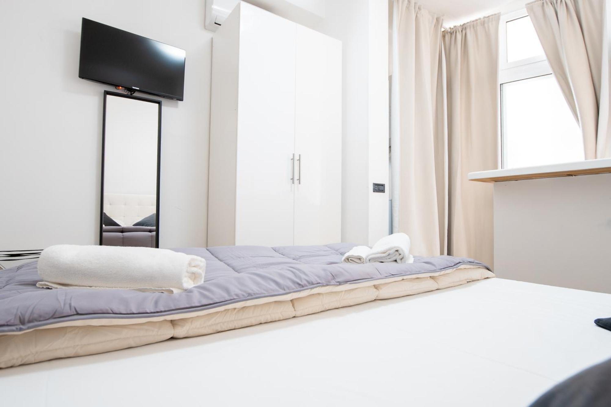 Karulli Home Bari Exteriör bild